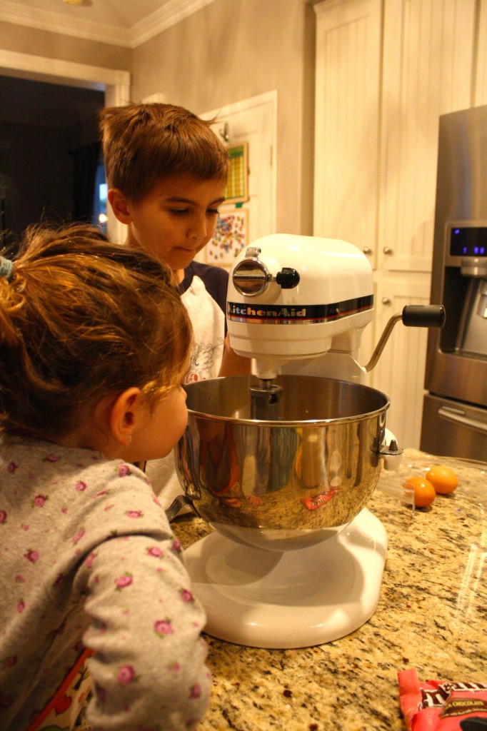 mixing cookies