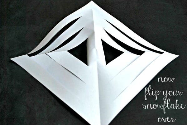 DIY Snowflakes {via Simply Happenstance} 9