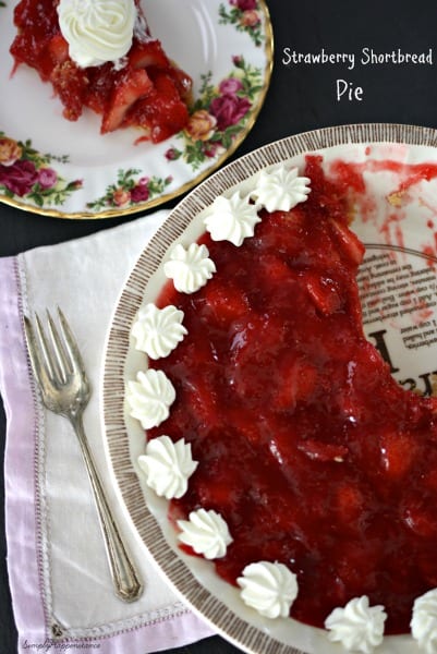 Strawberry Shortbread Pie