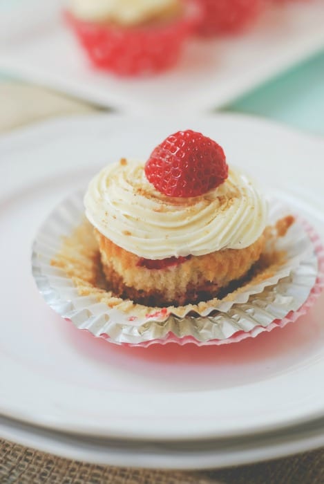 Strawberry Cheesecake Cupcakes-69