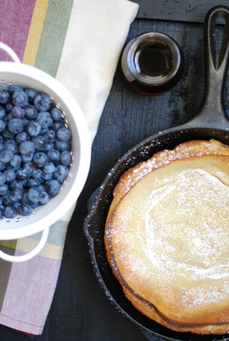 Dutch Baby {simplyhappenstance.com} #dutchbaby #breakfast