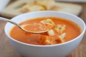 Homemade Tomato Soup with Grilled Cheese Croutons {recipe on simplyhappenstance.com}