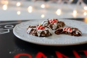 Chocolate Peppermint Crinkle Cookies | Simply Happenstance