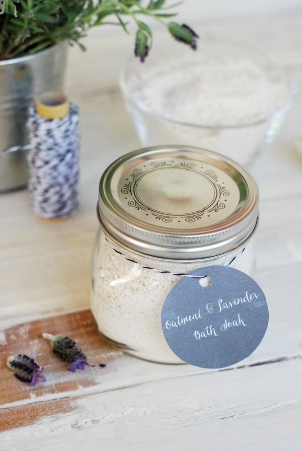 DIY- Oatmeal and Lavender Bath Soak  simplyhappenstance.com