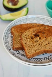 Avocado Toast | simplyhappenstance.com #cleaneating #avocados