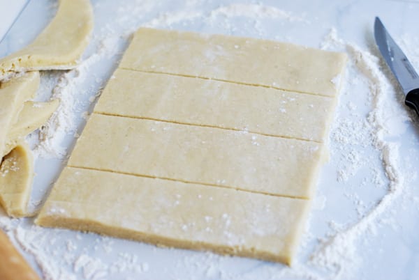 Vanilla Bean Scones {recipe on simplyhappenstance.com}-12