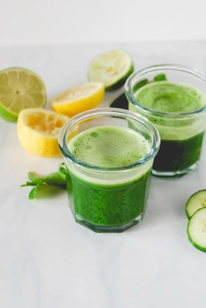 5 Green Juice Recipes for Glowing Skin - Ingredients and preparation for cucumber mint green juice