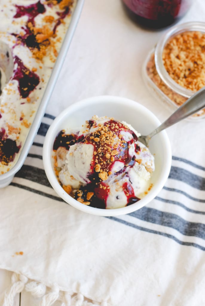 Homemade Blueberry Cheesecake Ice Cream #summer #fourthofjuly #homemade #icecream